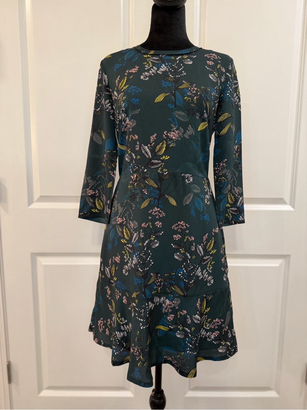 Banana Republic Teal Floral Ruffle-Hem Mini Dress Size 2 - Picture 3 of 13